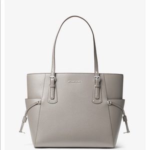 Michael Kors tote